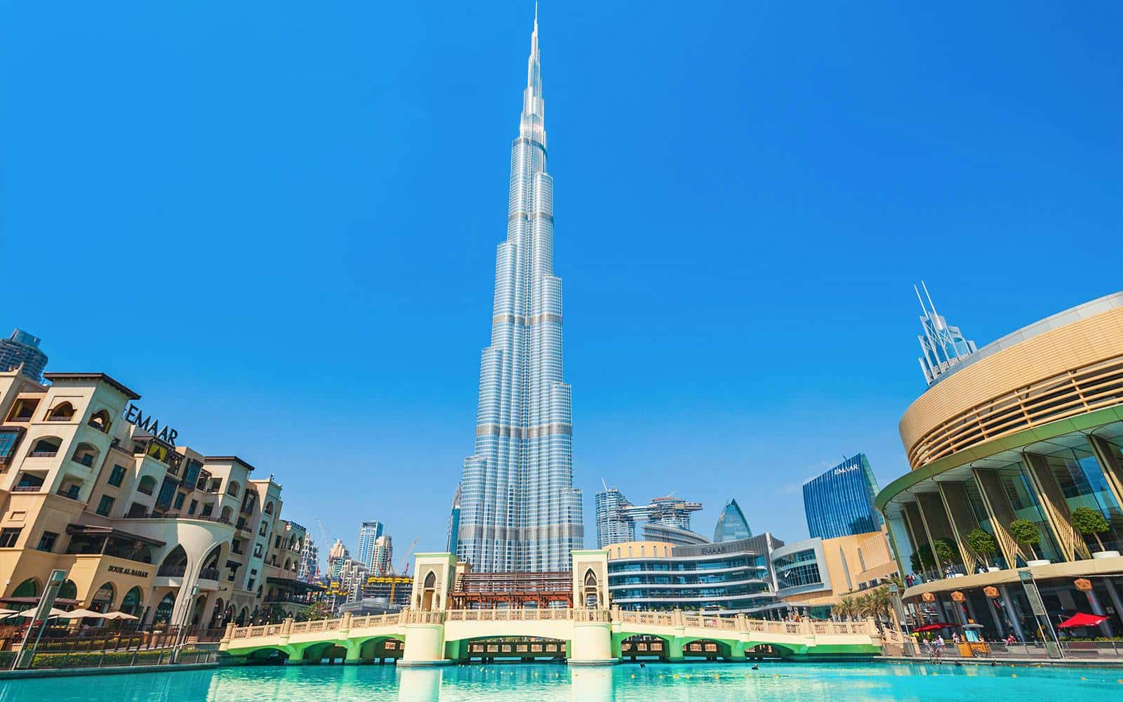 From Abu Dhabi: Guided Dubai City Tour with Burj Khalifa Tickets & Lunch
